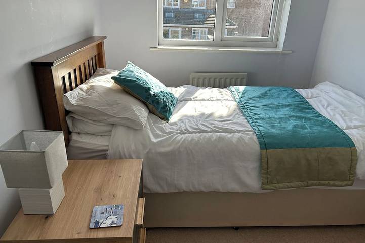 Fairways, family friendly, character holiday cottage in Wyke Regis in Weymouth, Dorset