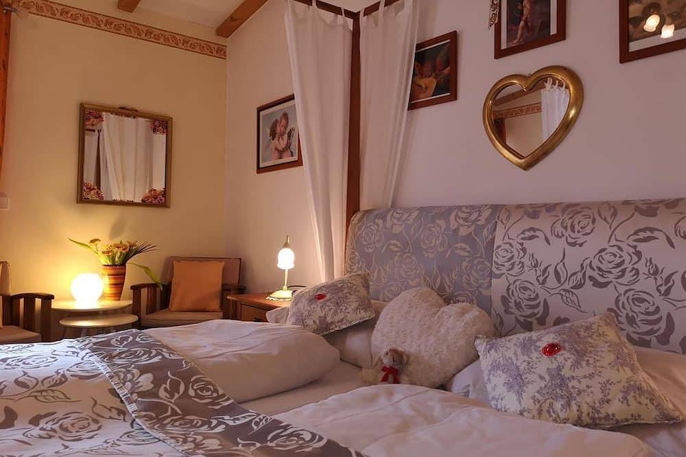 Ganze Wohnung, Doppelzimmer mit Balkon - Landhaus Fühldichwohl Fehring in Südoststeiermark, Fehring
