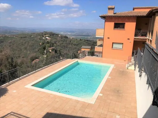 Appartamento vacanze per 4 persone, con panorama e piscina nonché terrazza, con animali domestici - 1