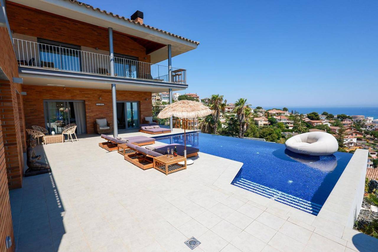 Villa Aya Barca in Santa Susanna, Costa del Maresme