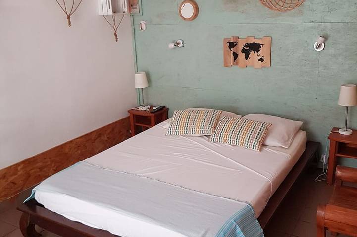 Location de vacances pour 2 personnes, avec piscine et jardin à La Saline les Bains