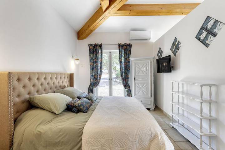 Maison d’hôte pour 6 personnes, avec piscine ainsi que jardin et jacuzzi à Le Plan-de-la-Tour - 3