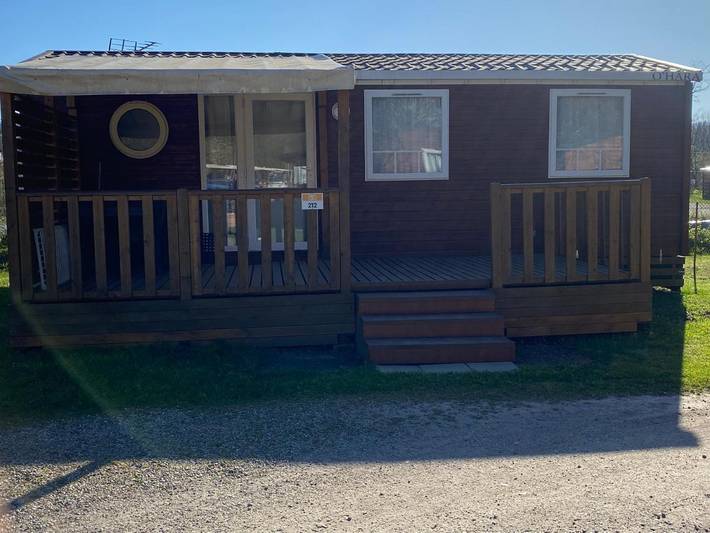 Camping pour 6 personnes, avec terrasse et vue ainsi que piscine et sauna, animaux acceptés dans le Haut-Rhin