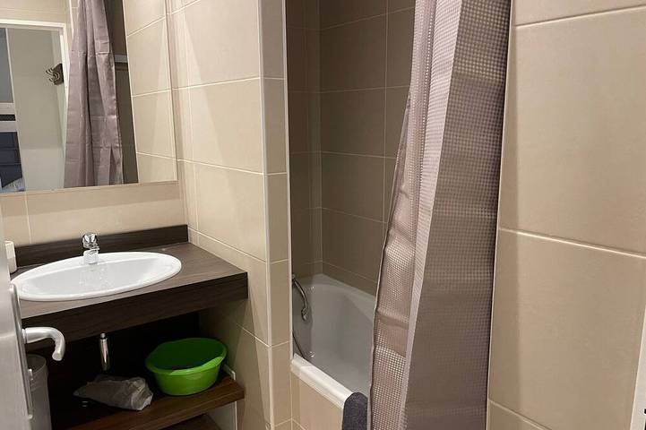 Apartamento entero, Gourette: Estudio para 6 pers, piscina, se aceptan mascotas in Gourette, Eaux-Bonnes