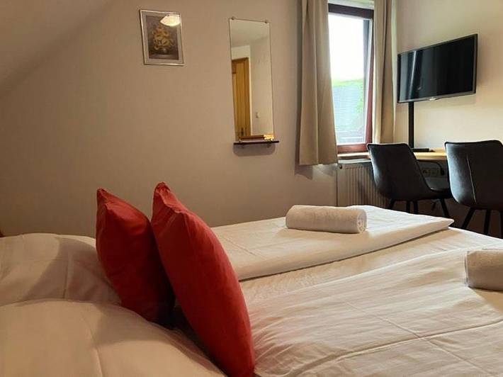 Ferienwohnung für 8 Personen, mit Garten und Ausblick sowie Pool in Slowenien - 3