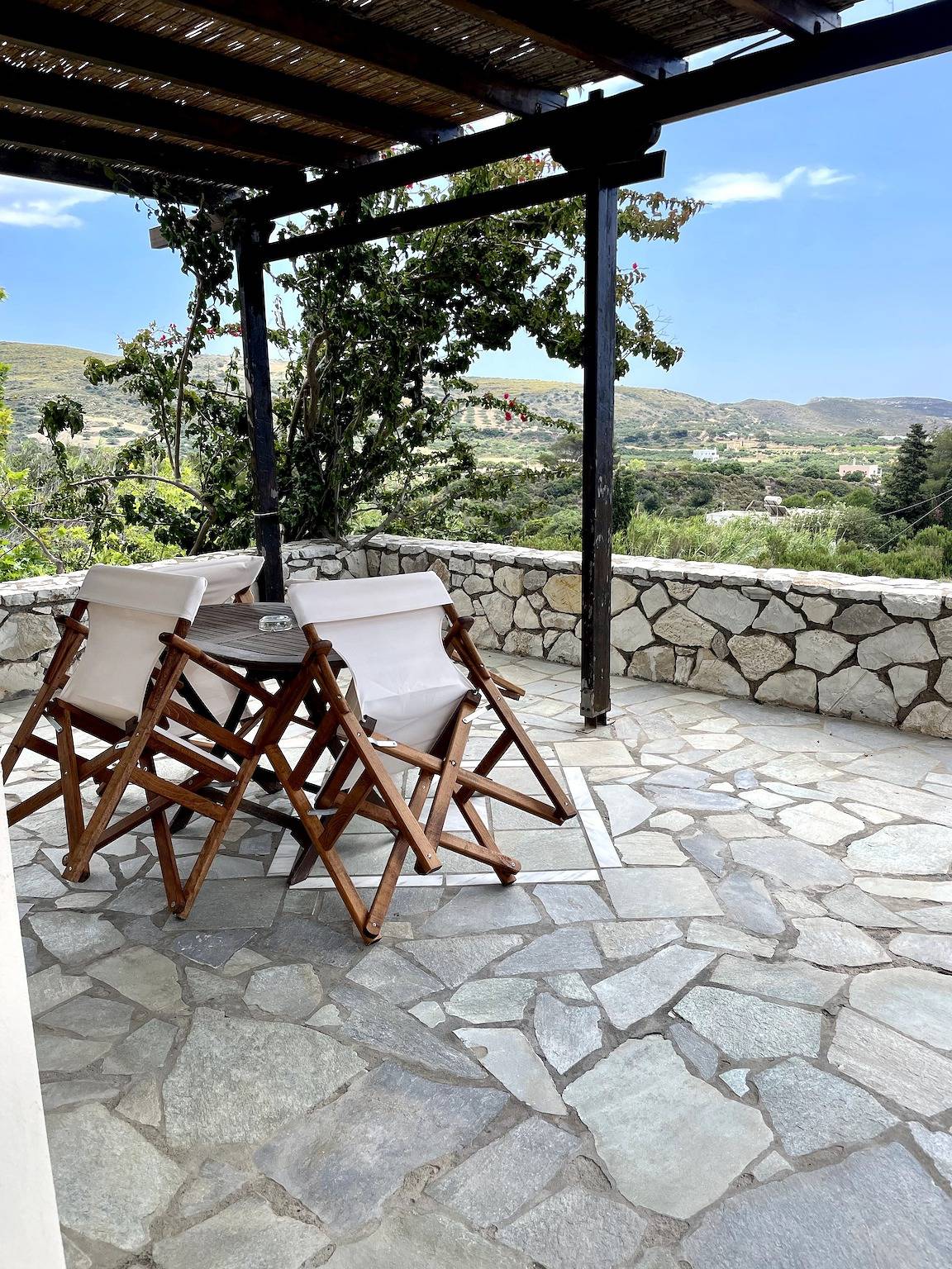 Appartement entier, Maison de vacances 'Kythiris Studios - Bungalow 3' avec vue sur la mer, Wi-Fi et climatisation in Cythère