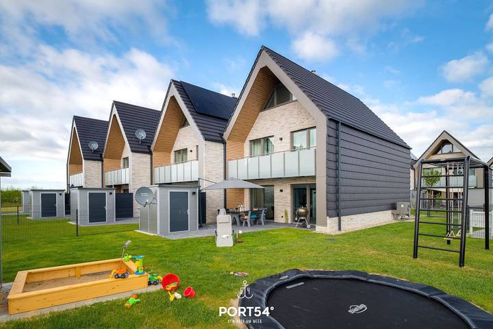 Ferienhaus für 6 Personen, mit Balkon und Whirlpool sowie Terrasse und Garten in Büsum