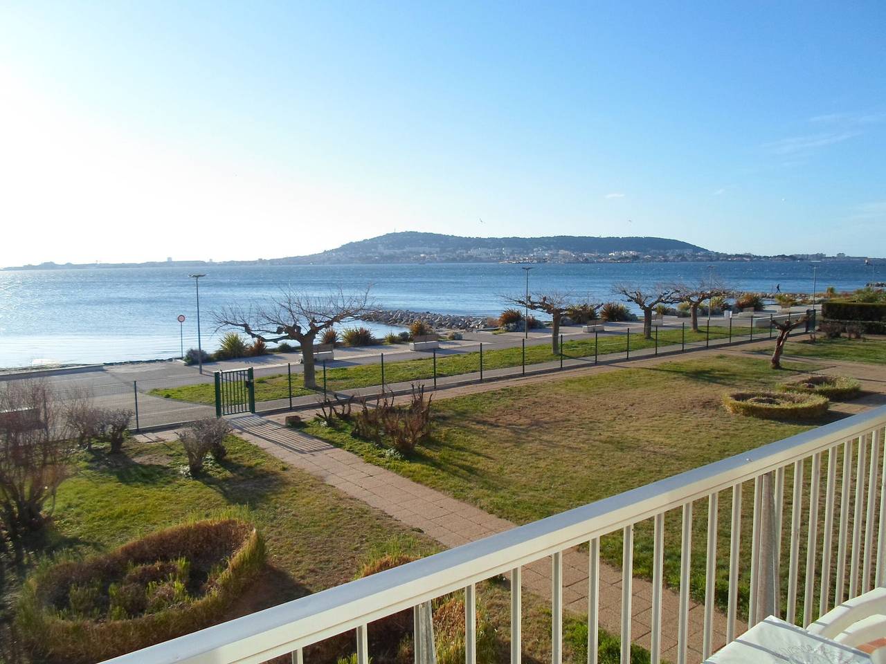 Estudio entero, Apartamento con Balcón y Se Admiten Mascotas en Balaruc-les-Bains in Balaruc-les-Bains, Côte d'Améthyste