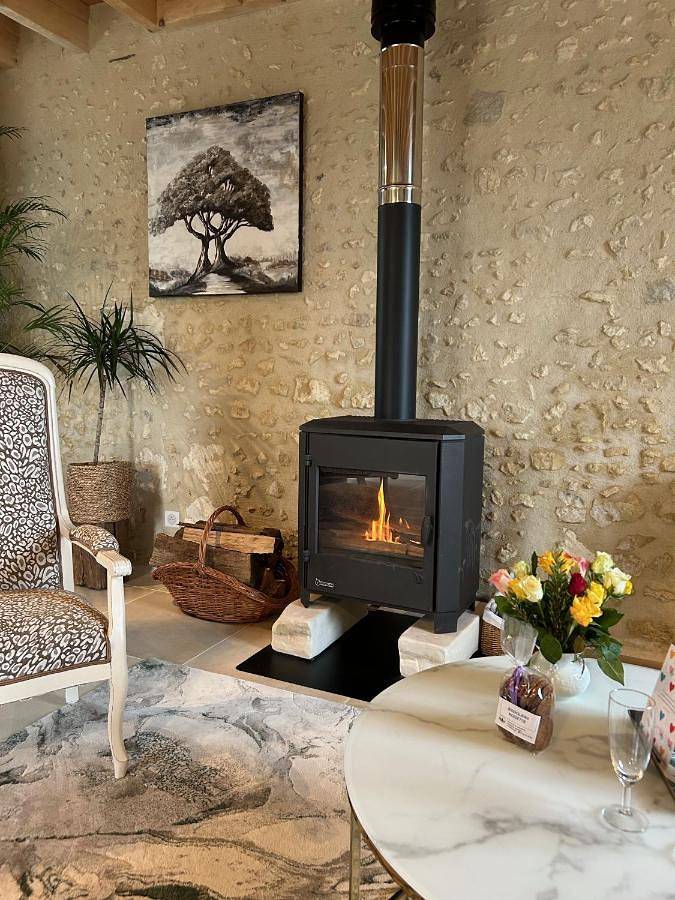 Location de vacances pour 2 personnes, avec vue et jardin, animaux acceptés à Fléré-la-Rivière - 4