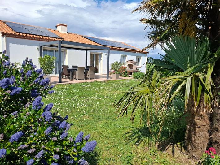 Maison récente à la ferme avec jardin, terrasses, 4 chambres, proche plages et pêche privée in Brem-sur-Mer, Vallée de la Loire