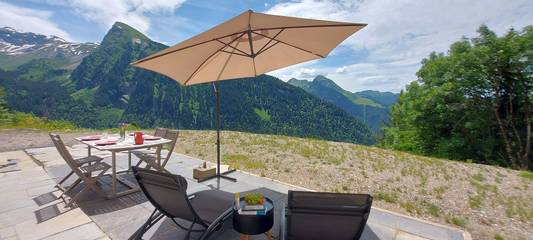 Chalet pour 7 personnes, avec terrasse, animaux acceptés en Haute-Savoie