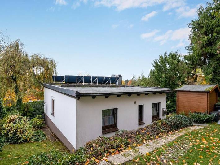 Ferienhaus für 4 Personen, mit Seeblick und Terrasse sowie Garten am Sorpesee - 2