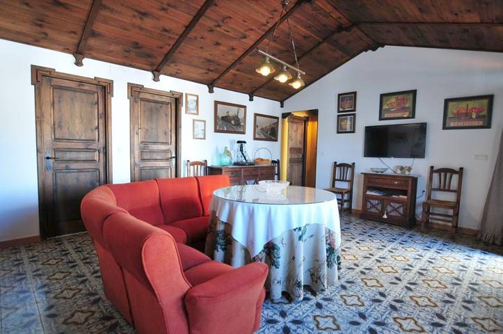 Casa rural para 10 personas, con vistas y jardín, Se admiten mascotas en Zalamea la Real