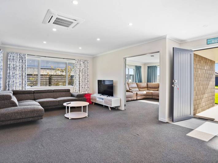 Holiday rental for 10 people, with hot tub and balcony, with pets in New Zealand