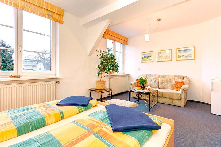 Entire holiday apartment, Holiday apartment for 2 people with balcony in Ostseebad Nienhagen, Nienhagen
