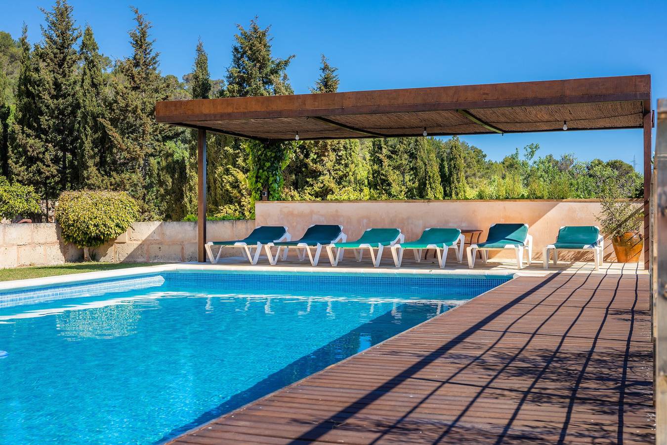 Wunderschöne Finca mit Pool, Wlan, Balkon und Terrasse; Parkplätze vorhanden in Artà, Mallorca Osten