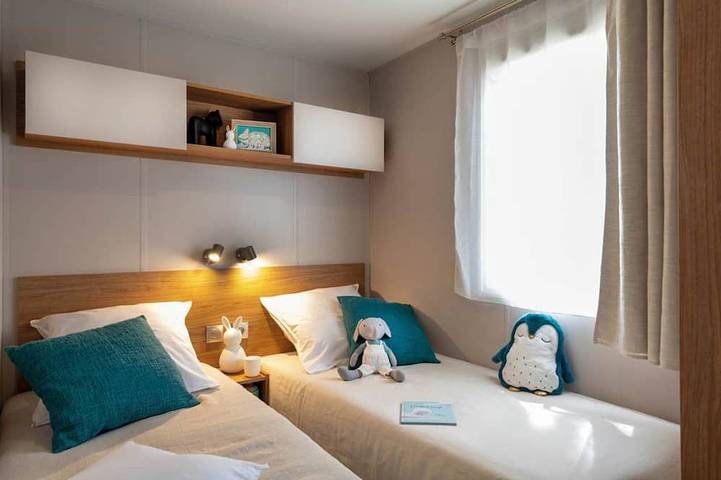 Location de vacances pour 4 personnes, avec Terrasse et Jardin ainsi que Piscine et Sauna à Saint-Privat-de-Champclos - 2