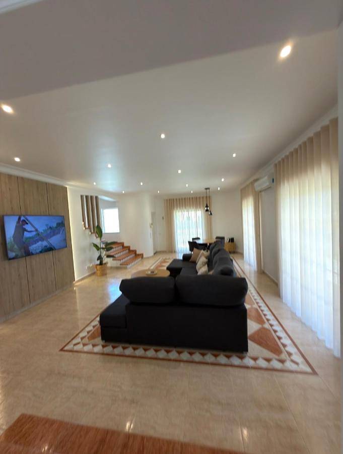 Casa rural para 12 personas, con Balcón y Jacuzzi además de Terraza y Jardín en Altura - 4
