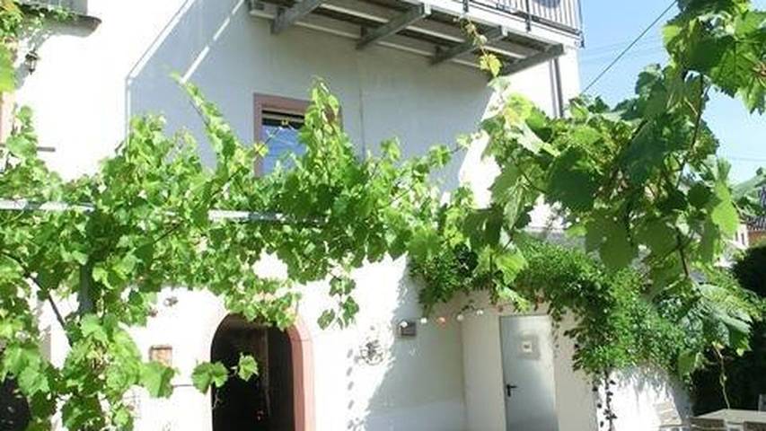 Ferienwohnung für 2 Personen, mit Haustier in Neumagen-Dhron