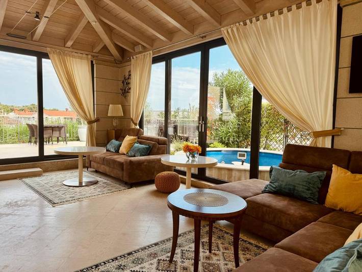 Ferienwohnung für 2 Personen, mit Ausblick und Terrasse sowie Pool in Pjescana Uvala - 3