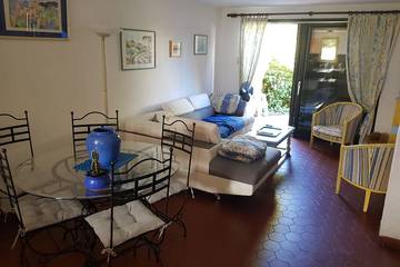 Lodge for 4 People in Saint-Raphaël, Draguignan region, Photo 4