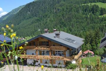 Apartmenthotel für 2 Personen, mit Ausblick und Balkon sowie Sauna, kinderfreundlich im Kleinwalsertal