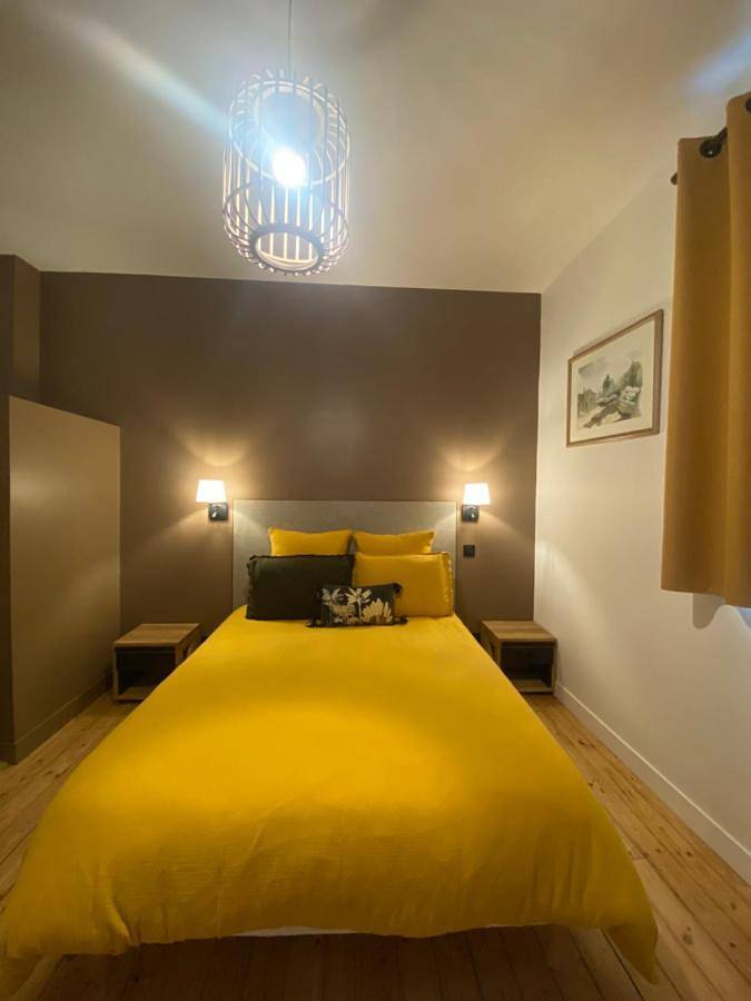 Chambre d’hôte pour 2 personnes, avec jardin ainsi que vue et piscine