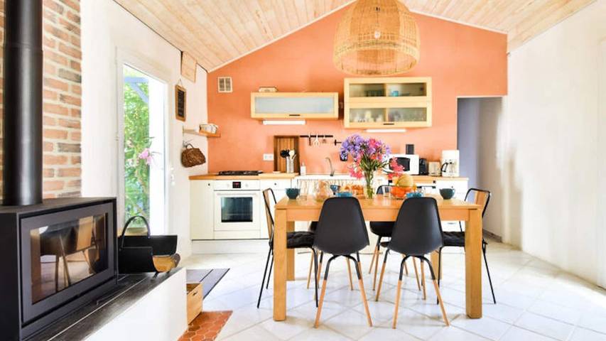 Gîte pour 8 personnes, avec jardin dans Plage De La Bosse L Epine