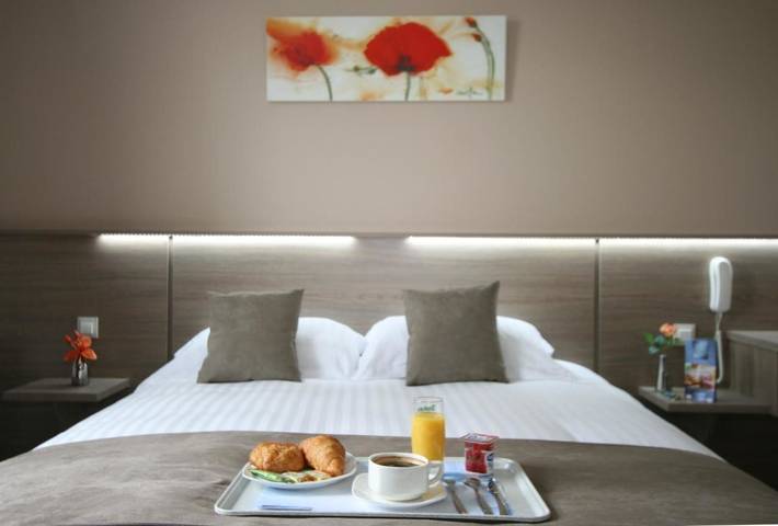 Hôtel pour 2 personnes, avec jardin et terrasse à Lécousse - 4