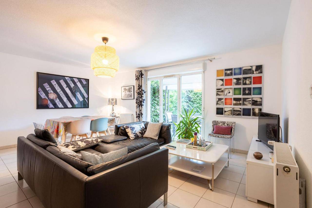 Two-Bedroom House in Onet-le-Château, Aveyron