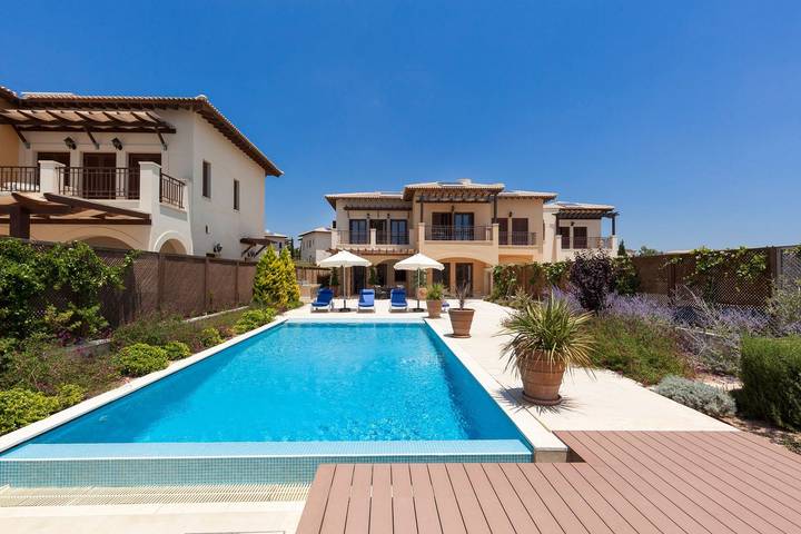 Villa for 4 people, with Balcony and Terrace as well as Garden and Pool in Aphrodite Hills