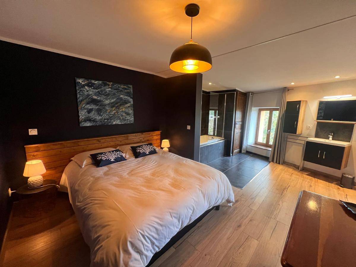 Suite parentale avec un petit salon in Homps, Région de Narbonne