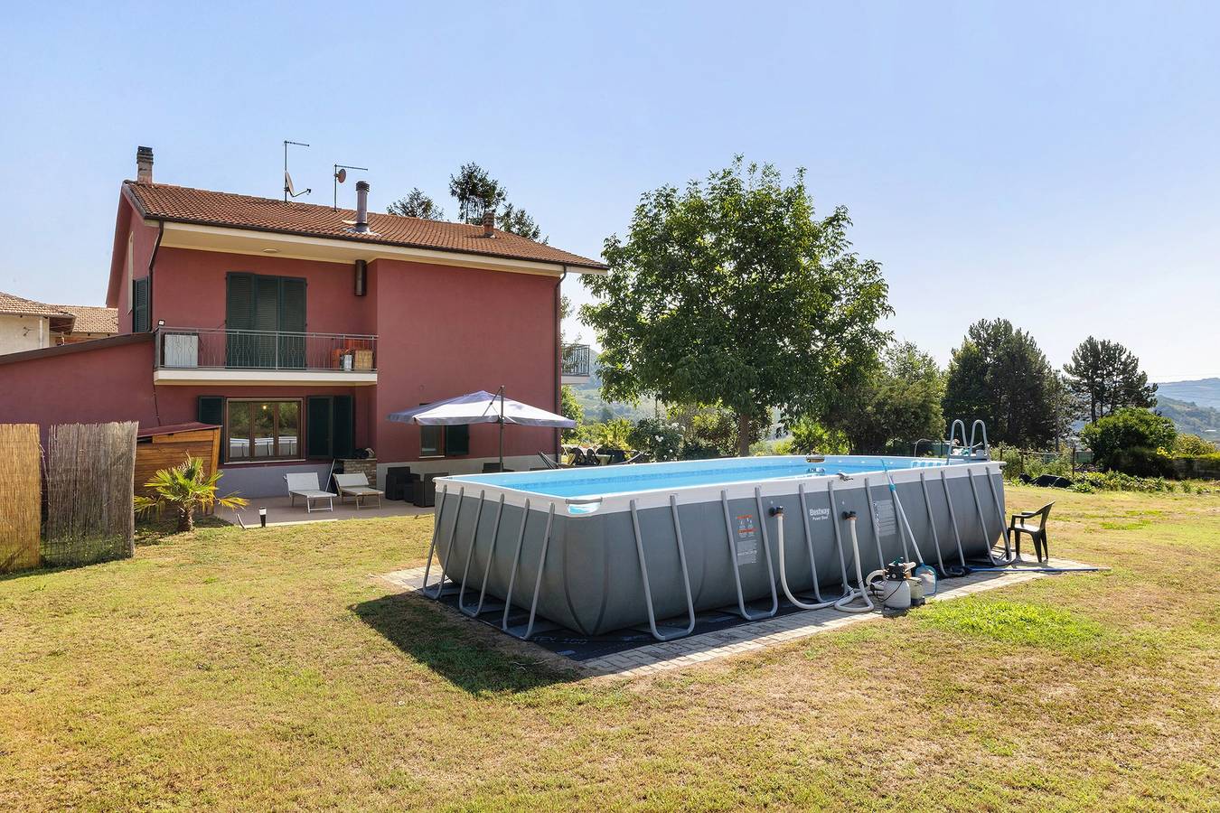 Guest House '135' com Piscina Privada, Jardim Privado e Wi-Fi in Bubbio, Langhe