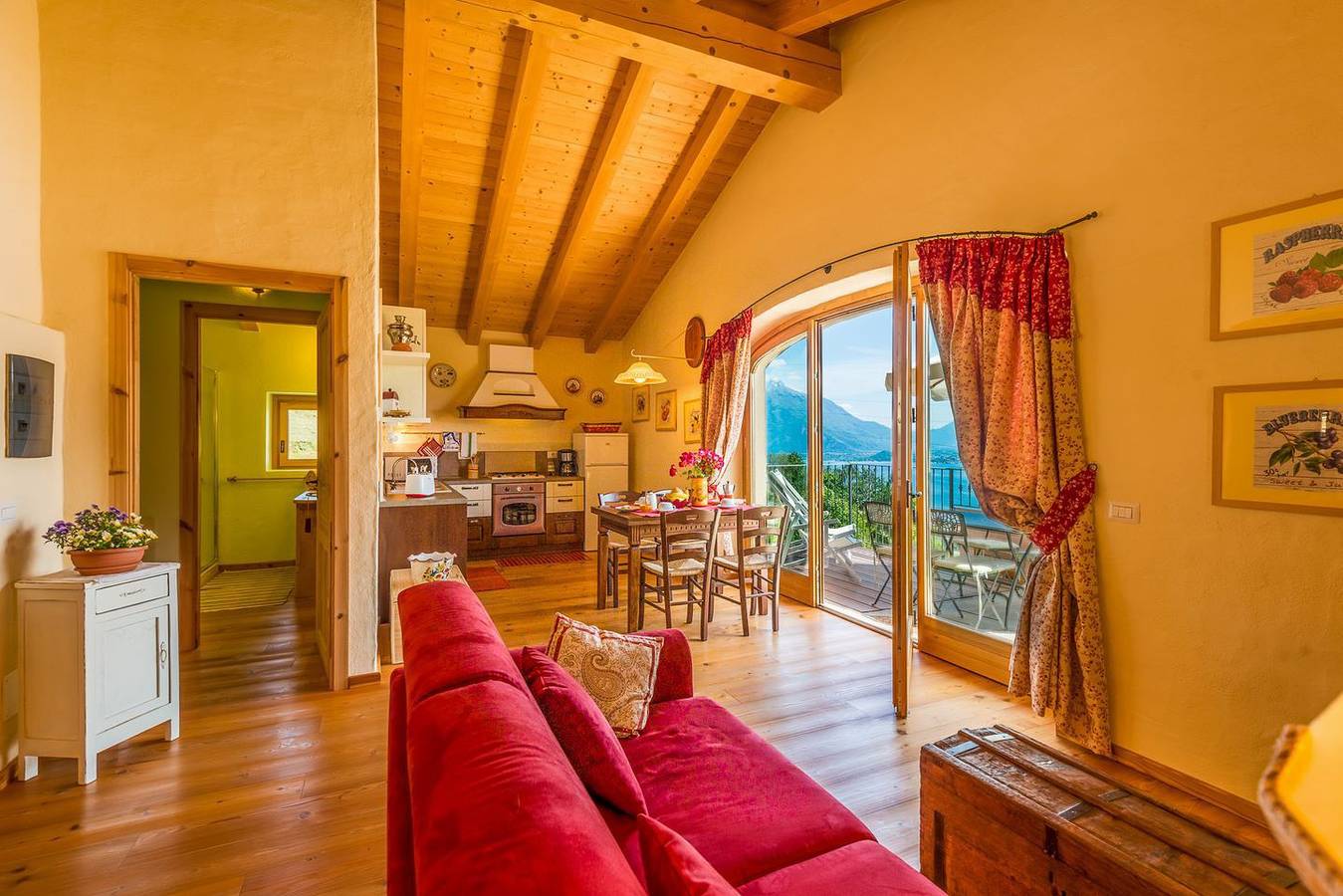 Ganze Wohnung, Frasca Ferienwohnung mit Pool in Stazzona und Umgebung, Comer See