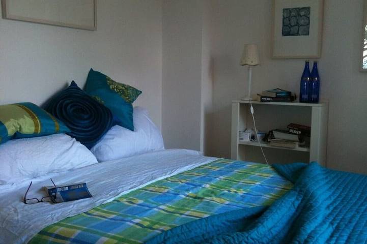 Appartement entier, Maisonnette/appartement rustique sur parcours de golf, superbe piscine in Fréjus, Côte méditerranéenne (France)