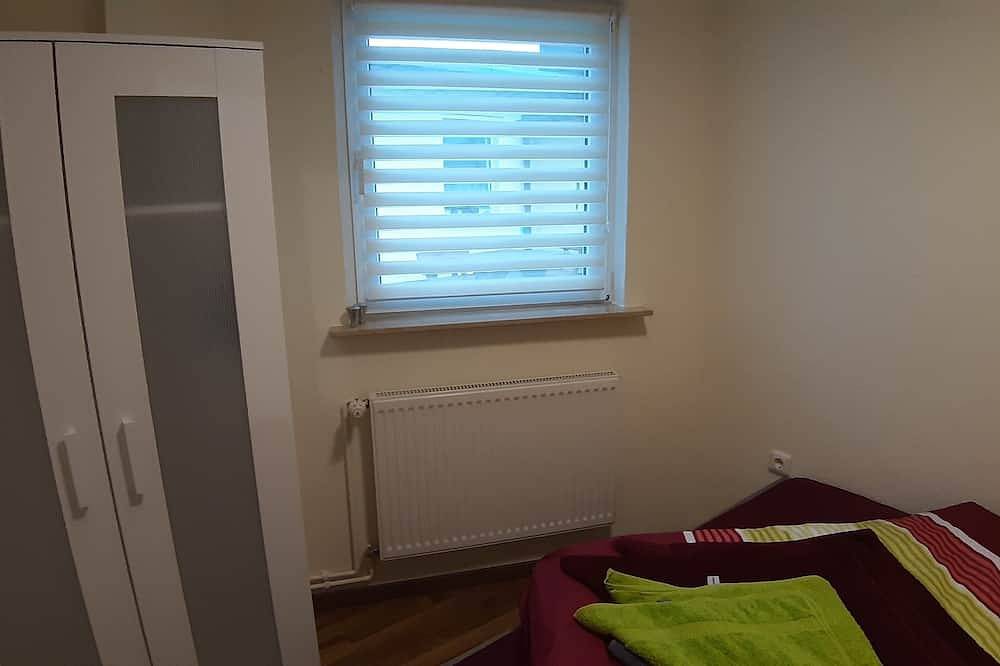 Ganze Wohnung, Ferienwohnung Smillenzweg mit eingezäunten Garten in Hagen Auf Rügen, Lohme