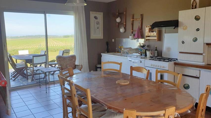 Location de vacances pour 3 personnes, avec vue ainsi que jardin et terrasse à Vittefleur - 2