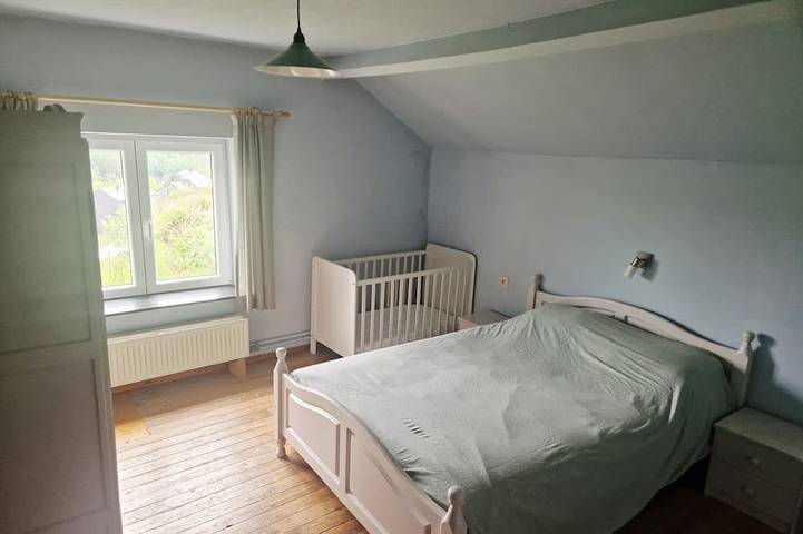 Atemberaubende Aussicht mit Jacuzzi & Sauna in der schönsten Region der Ardennen in Vresse-sur-Semois, Region Namur