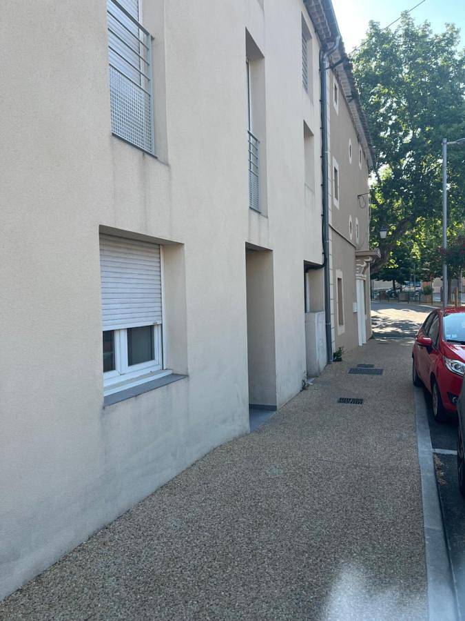 Gîte pour 6 personnes, avec terrasse à Morières-lès-Avignon - 2