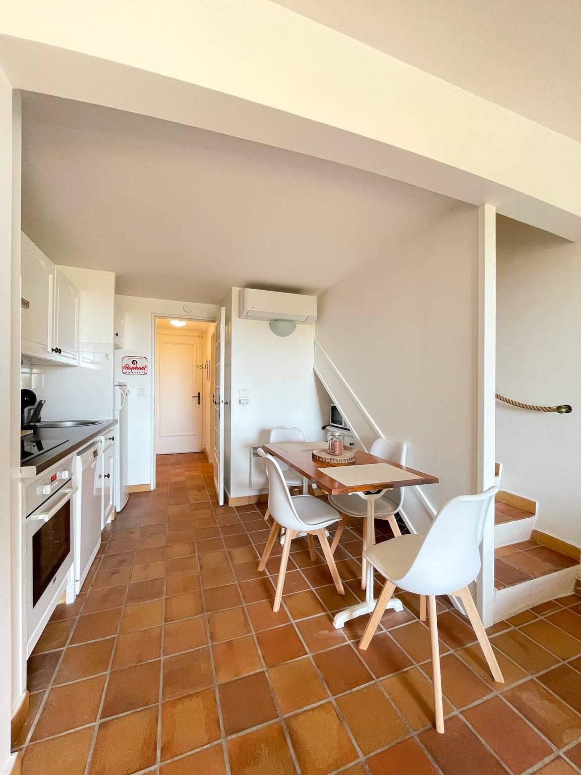 Appartement entier, Superbe Appt Avec Balcon Proche De La Plage in Saint-Raphaël, Massif de l'Esterel