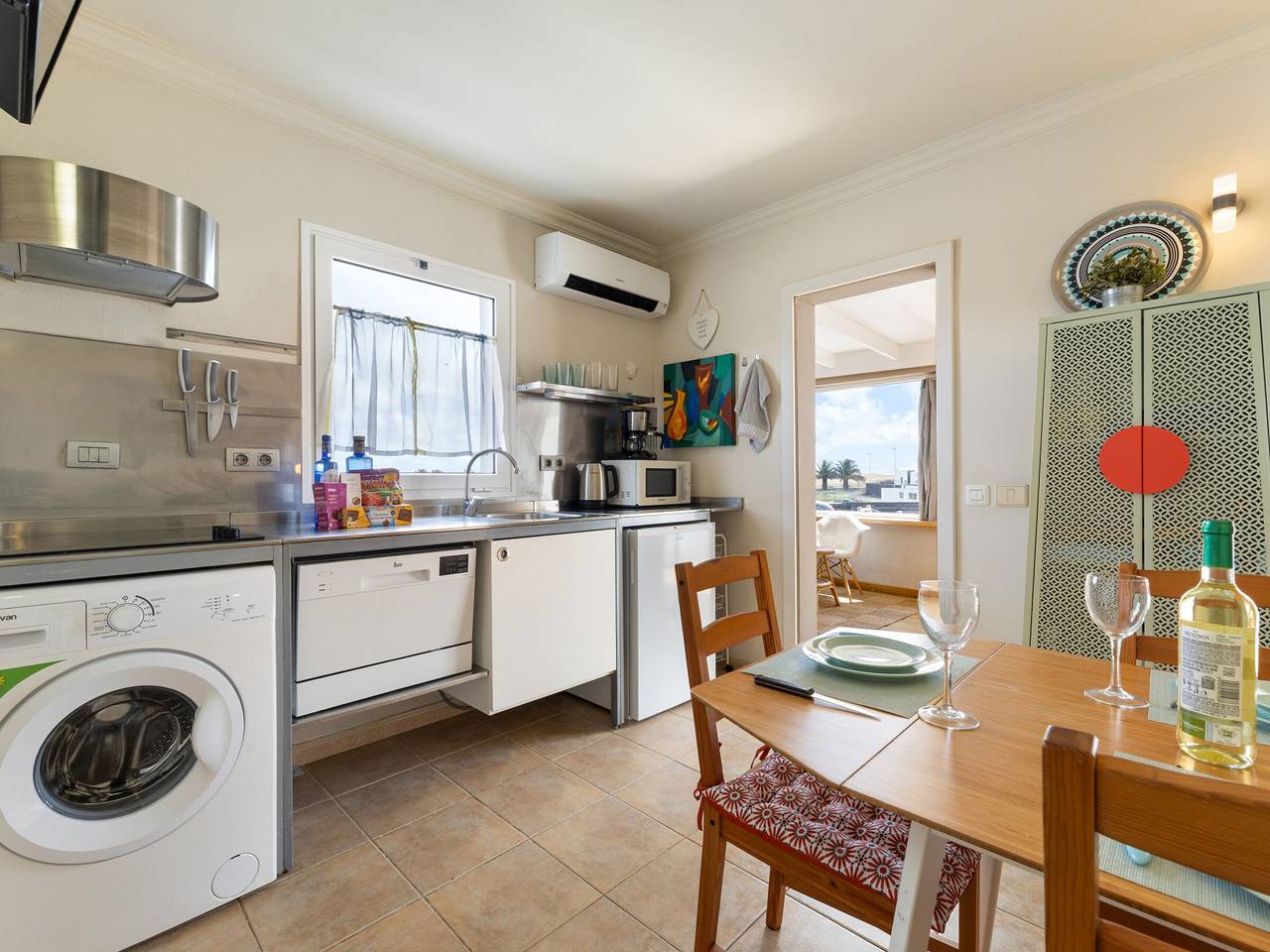Apartamento entero, Amplia suite artística con aire - 3 pers. in San Bartolomé, Lanzarote