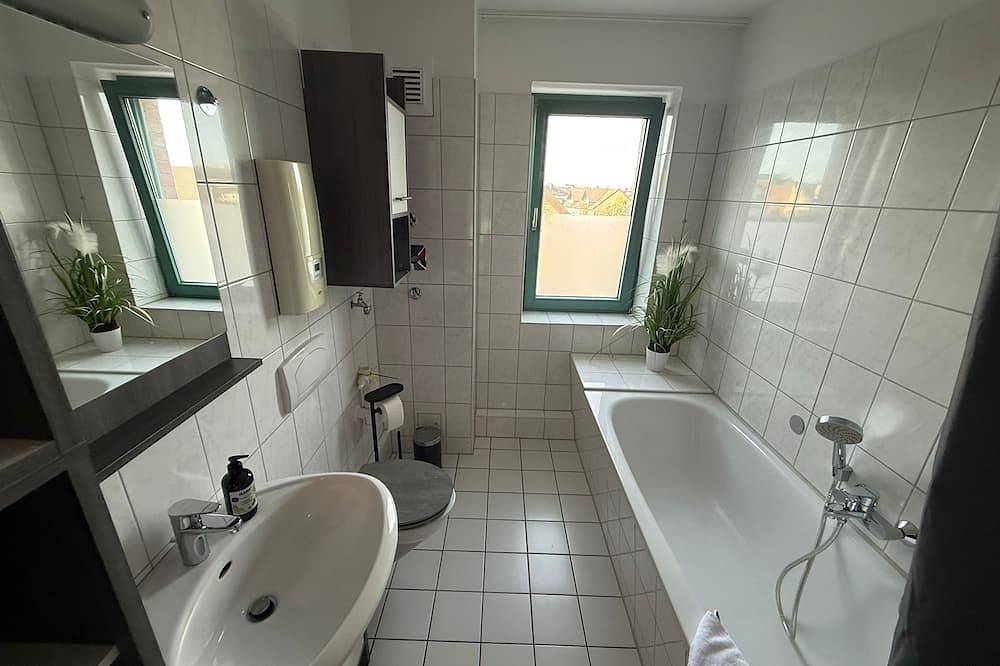 Ganze Wohnung, Zentrale Wohnung in Pulheim (bis 4 Personen) | Vor den Toren Kölns in Pulheim, Rhein-Erft-Kreis