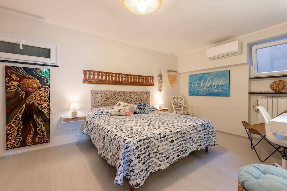 Entire apartment, Nice apartment for 6 guests with Wifi, A/C and Tv in Riviera di Ponente