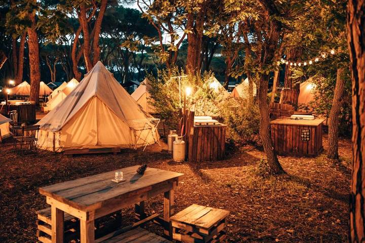 Camping für 4 Personen, mit Ausblick und Pool sowie Garten in Grosseto - 2