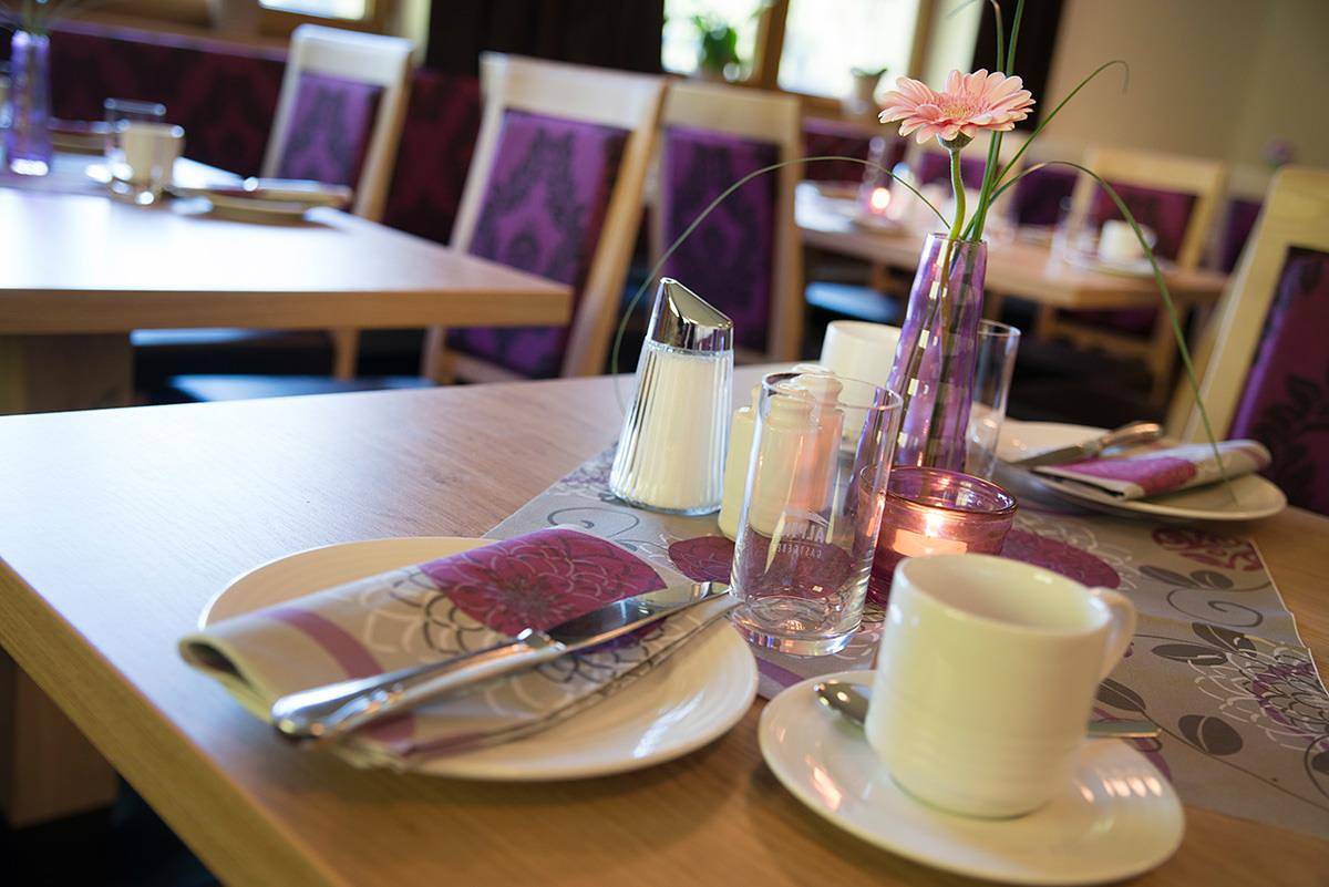 Ganze Ferienwohnung, Komfortzimmer "Granat" in Madseit, Hintertux