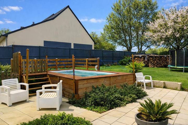 Location de vacances pour 10 personnes, avec piscine et terrasse à Saint-Avé