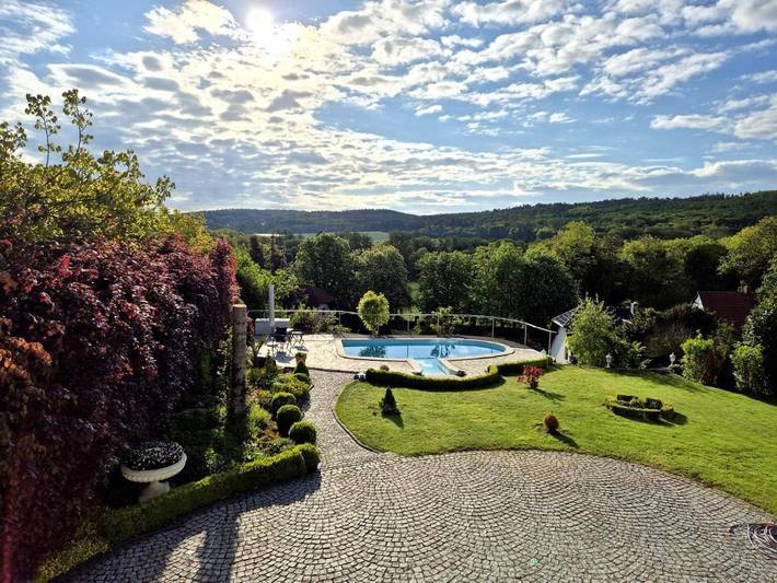 Ferienwohnung für 2 Personen, mit Balkon und Terrasse sowie Garten und Pool in Falkenstein/Harz - 2
