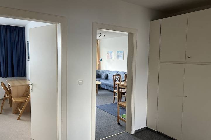 Ganze Wohnung, 3 große Zimmer, 77 qm, Fahrstuhl, direkt am Strand und am Zentrum in Scharbeutz, Ostholstein