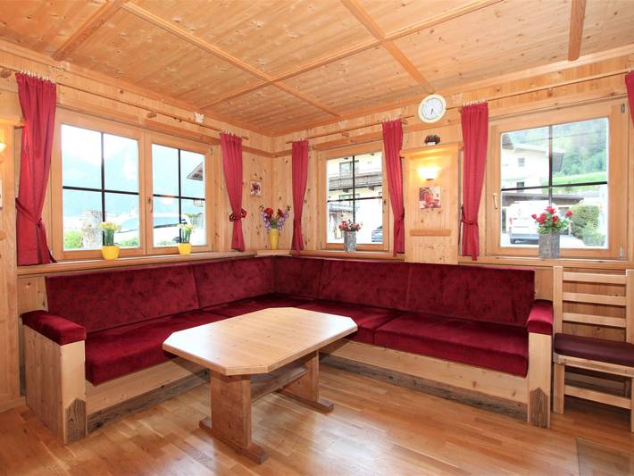Ferienhaus für 10 Personen, mit Terrasse und Sauna sowie Ausblick und Garten im Zillertal - 3