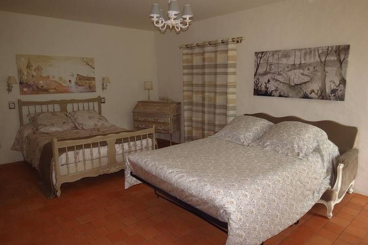 Gîte pour 4 personnes, avec terrasse et jardin à Clermont-Créans - 3